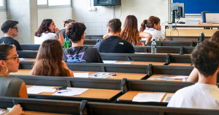 El 65,9 % de los exámenes de selectividad en Baleares se hizo en catalán, 2,25 puntos menos que en 2024