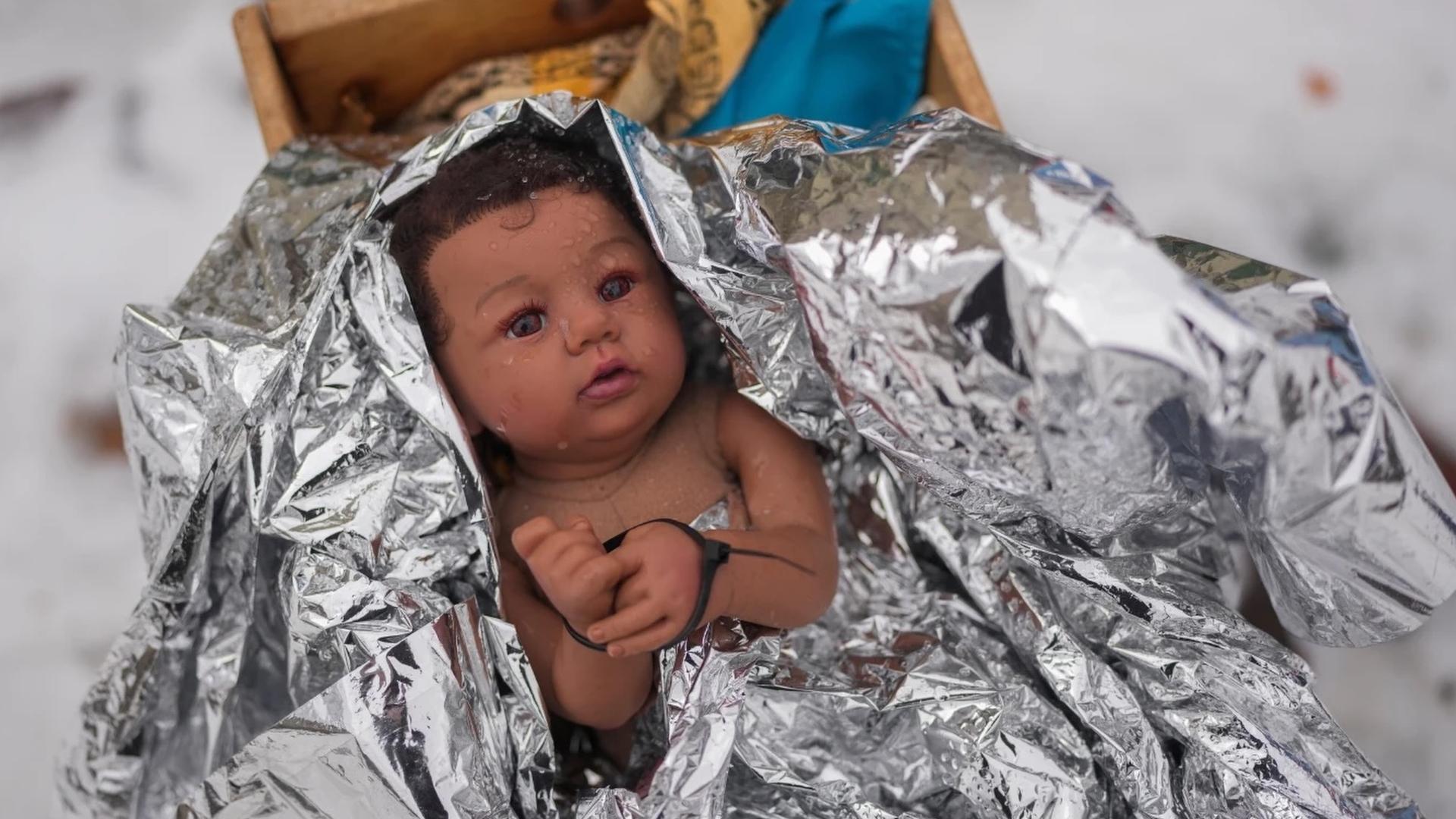 Church Nativity scene near Chicago adds zip ties, gas masks and ICE to protest immigration raids