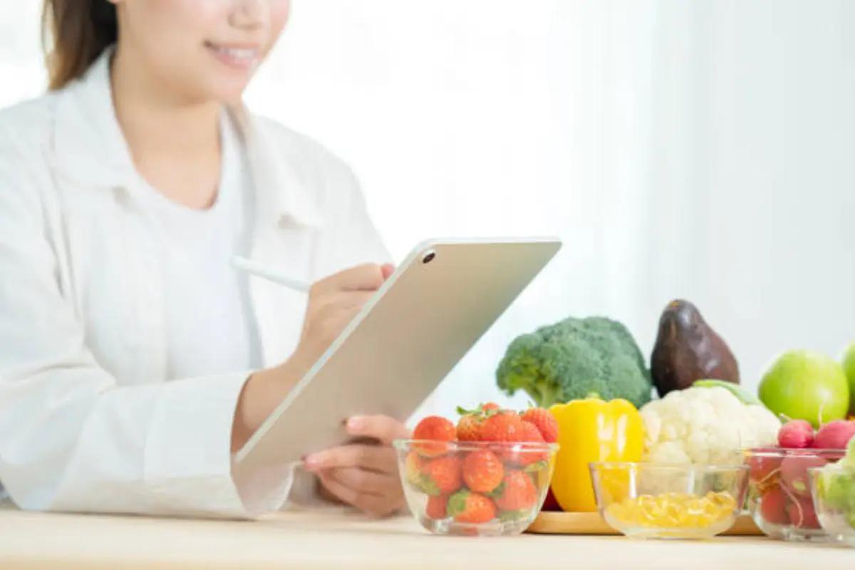 Cómo evitar excesos en Navidad y Año Nuevo: estas son las recomendaciones de nutriólogos