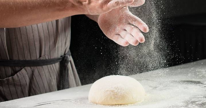 Popular bakery chain shuts all shops weeks before busy Christmas season