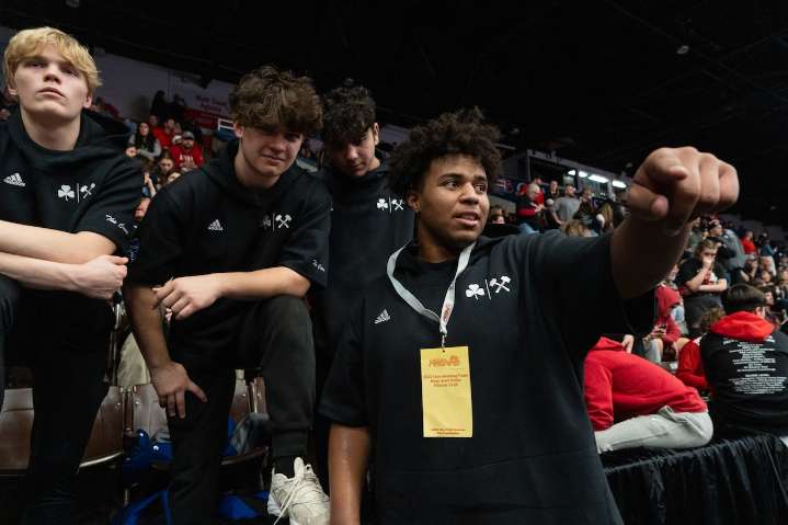 2026 OL Benjamin Eziuka, WR Davion Brown commit to James Franklin, Virginia Tech