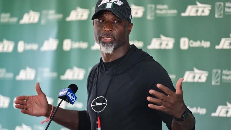 Jets' biggest offseason priority is obvious amid historic turnover drought