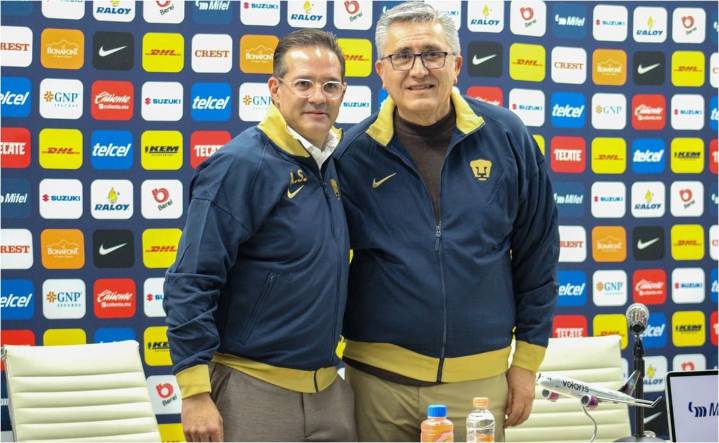 Pumas presenta a Antonio Sancho como nuevo vicepresidente deportivo en sustitución de Miguel Mejía Barón