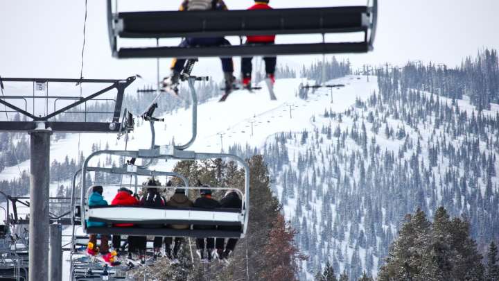 Stocks making the biggest moves midday: ORCL, MTN, GEV, BCO, CIEN