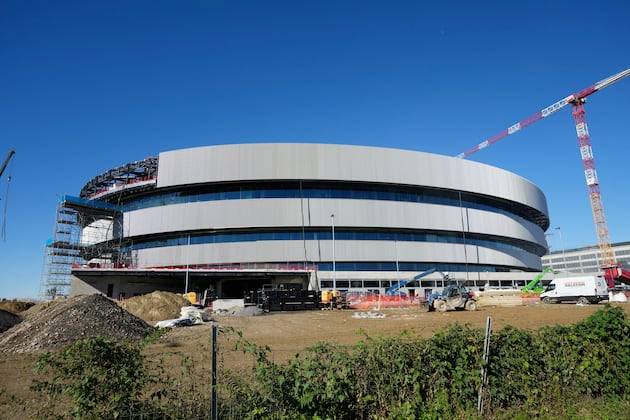 There’s a new issue with the ice hockey arena for the 2026 Olympics. Will the NHL send players?