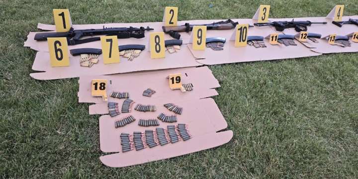 Detienen en Guatemala a hombre por intentar entrar a México con drones y armas tras incursión del Cártel de Sinaloa