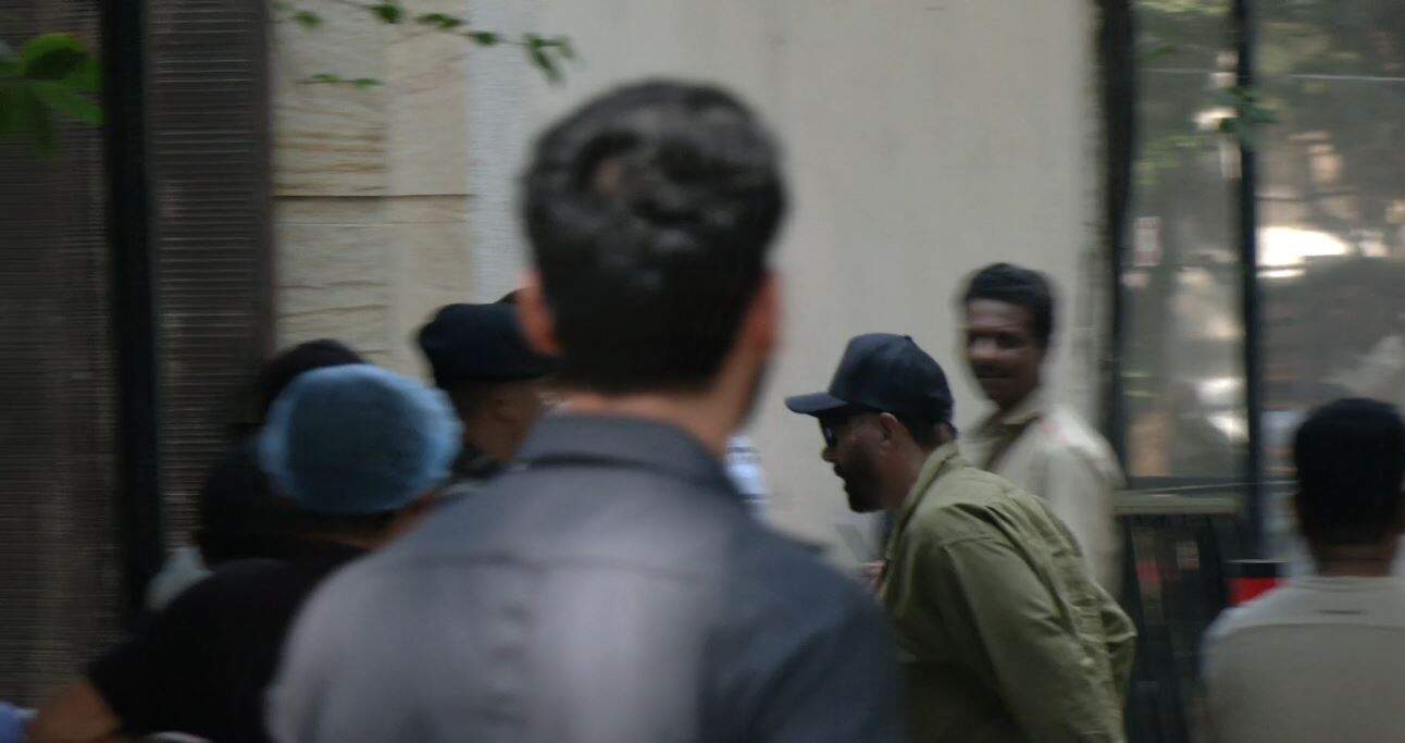 Fans gather outside Dharmendra’s residence to celebrate late actor’s 90th birth anniversary