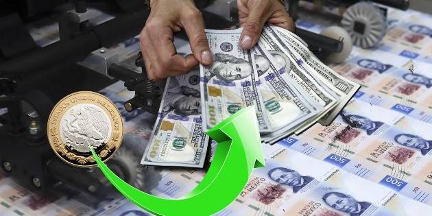 Peso ENRACHADO frente al dólar; esta es la ganancia por la mañana