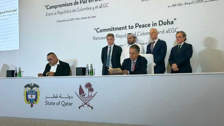 Los reparos de la Defensoría del Pueblo a los compromisos entre Gobierno y ‘clan del Golfo’ en Doha