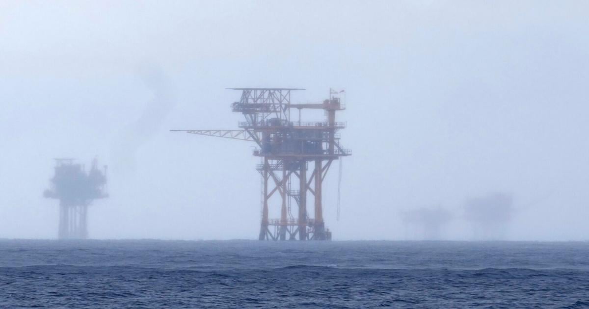 First of 30 oil lease sales planned for Gulf of Mexico draws $279 million