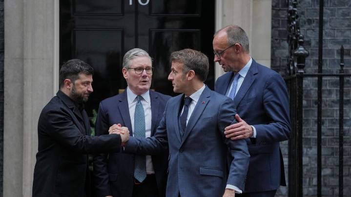 Zelenskyy meets in London with European allies on the US peace plan and Ukrainian security