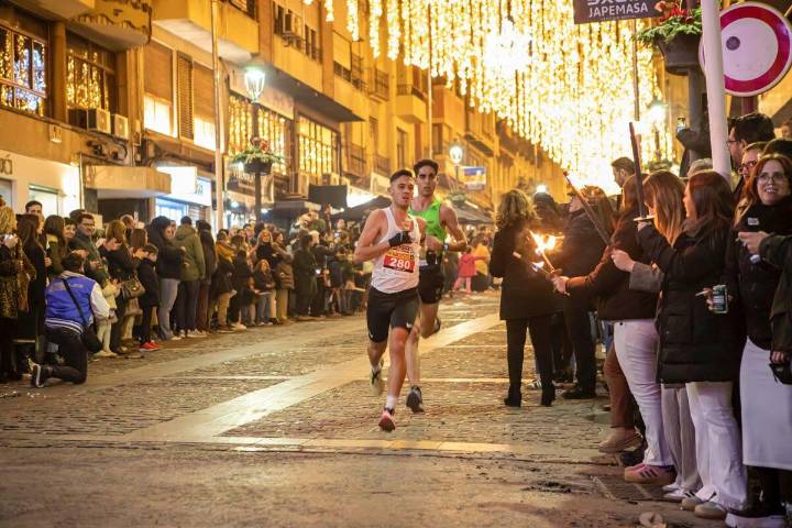 Fallos, demoras y frustración en una inscripción de la San Antón que bate récord de demanda
