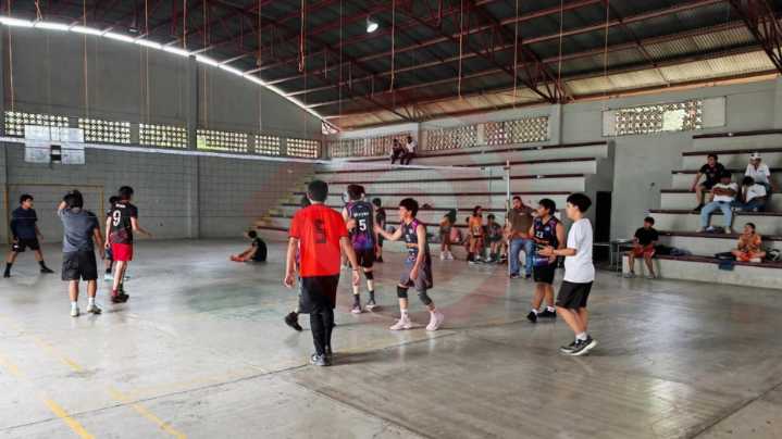 Realizan encuentro Deportivo de Voleibol CBTa No. 5 vs. COBAEH Huejutla