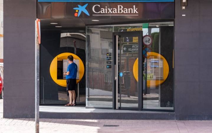 Acciones de CaixaBank sorprenden al mercado con nuevo impulso y fuerte programa de recompra
