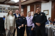 Reconoce Cocentro con posada a policías municipales y bomberos por brindar seguridad