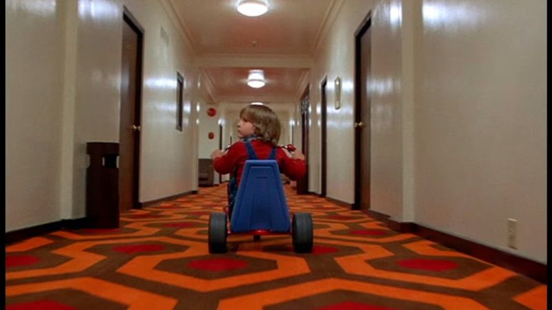 ¿Qué está comprando Netflix? Una historia visual de 100 años de Warner Bros.