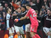 Aston Villa sorprendió al Arsenal