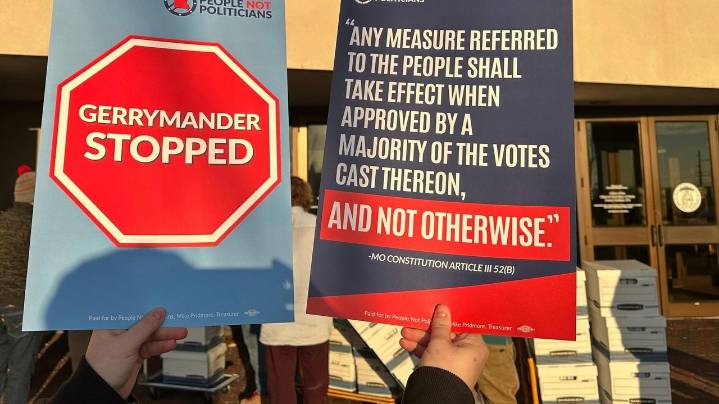 Opponents of Trump-backed redistricting in Missouri submit a petition to force a public vote