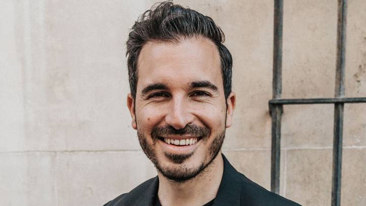 Javier Castillo presenta «El susurro del fuego»: «Esta novela me he obligado a parar y a tirarme más en el suelo a jugar con mis hijos»