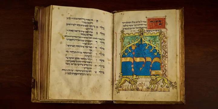 Sale a la venta un raro libro judío de oraciones del siglo XV, saqueado por los nazis