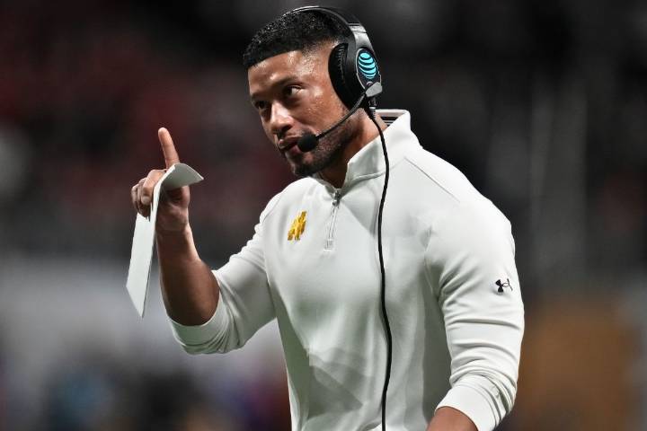 Marcus Freeman & Mario Cristobal Take Public Stage to Make Playoff Case After Nick Saban’s Added Pressure Miami and Notre Dame make public playoff cases as rankings tighten and national pressure rises