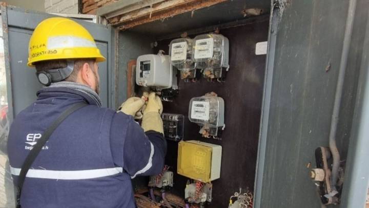 Avanza la compra de medidores residenciales inteligentes: la EPE podra supervisar el uso de la energía de manera remota