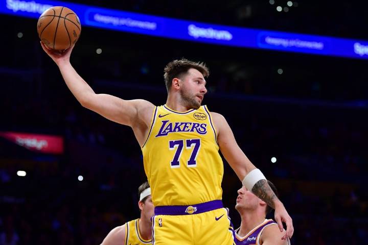 Deadspin | Lakers' Luka Doncic (personal) out vs. Raptors