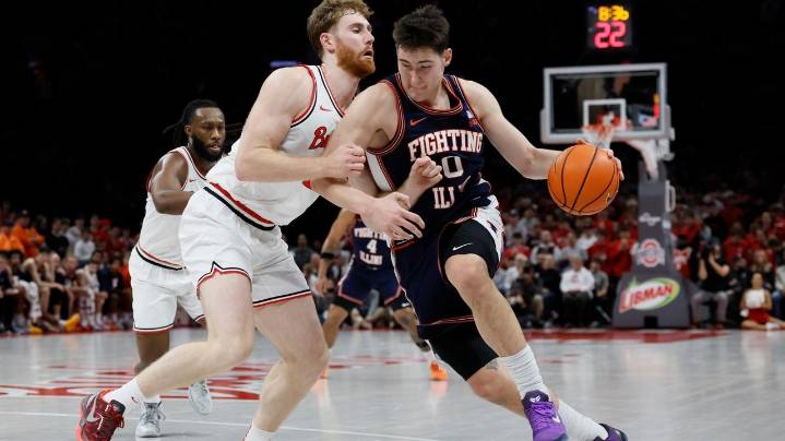 Keaton Wagler's 23 points lead No. 13 Illinois to 88-80 victory over Ohio State in Big Ten opener