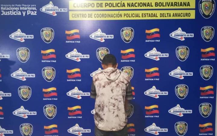 Lo detuvieron por amenazar a su vecino con machete en Tucupita