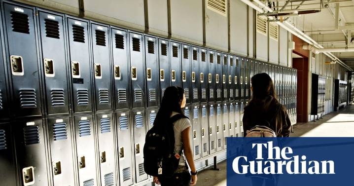 Immigrant students experience more bullying as ICE raids cause ‘culture of fear’, says survey