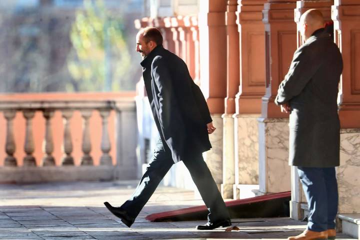 Adorni echó a José Rolandi de la vicejefatura de Gabinete