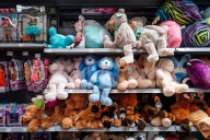 ‘I don’t mind spending a little over’: DC shopping cops go out of pocket to bring a better Christmas