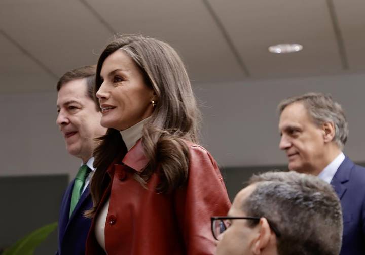 La reina Letizia llama en Salamanca a «cambiar de mentalidad» respecto a las personas con discapacidad