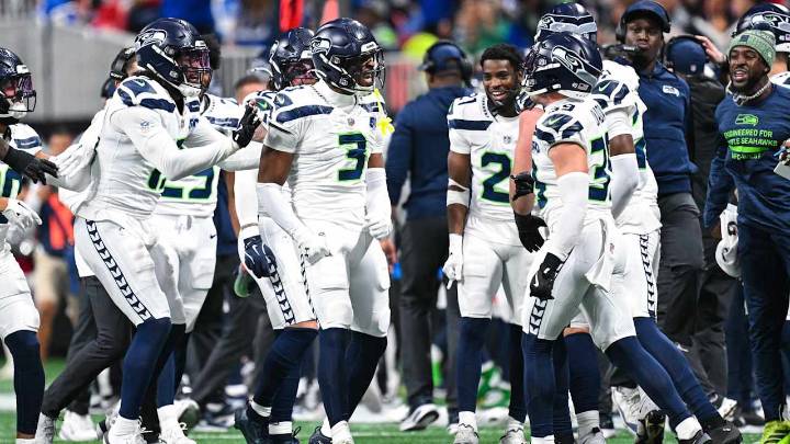 Seahawks Defense Finishes Strong In Dominant Win Over Falcons
