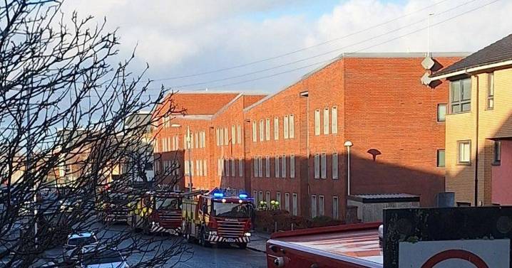 Hazmat and fire crews rush to Glasgow street after lithium battery 'overheats'