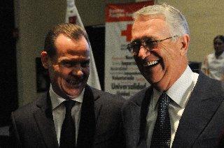 Salinas Pliego da un mensaje cargado de retórica, resistencia y victimización a sus empleados de TV Azteca