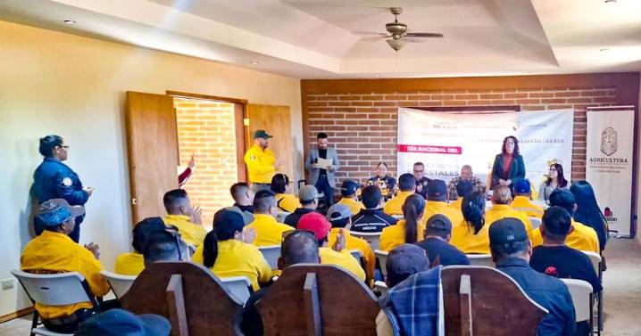 Reconocen a brigadistas por su labor contra incendios forestales en BC