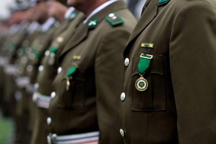 Carabineros da de baja a funcionario involucrado en delitos en pleno operativo contra mafia china en Meiggs