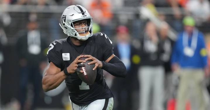 Eagles-Raiders Week 15 injury report, with analysis