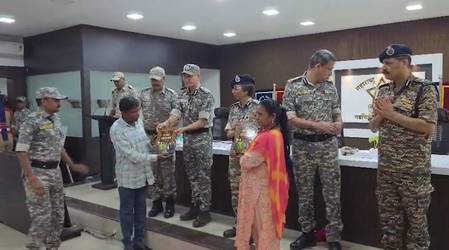 11 Maoists with Rs 82 lakh bounty surrender in Gadchiroli