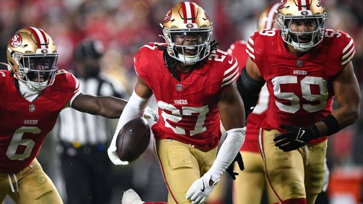 NFL Fantasy 2025 Start 'Em, Sit 'Em: Defenses for Week 15
