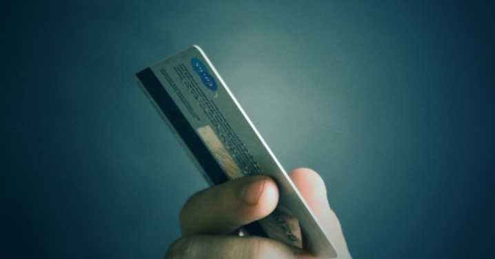 El crédito al consumo cayó en noviembre pese a la baja de tasas y en plena suba de la morosidad