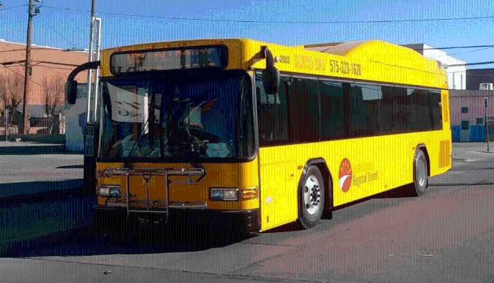 El Representante Vásquez Obtiene una Subvención Federal de $4 Millones para el Lanzamiento del Servicio de Autobuses Exprés Las Cruces