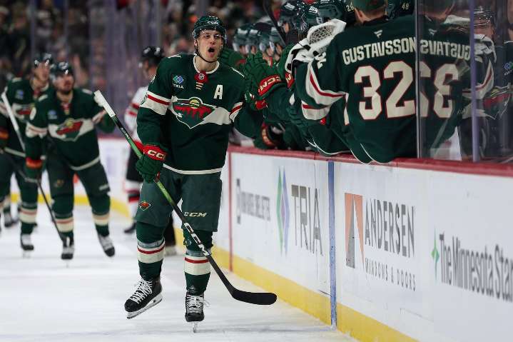 Joel Eriksson Ek’s late goal lifts Wild past Senators 3