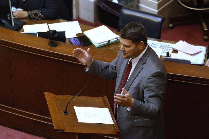 Arkansas lawmakers react to ruling that Legislature can change citizen