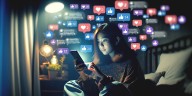 Qué significa compartir cada instante de la vida en redes sociales, según la psicología