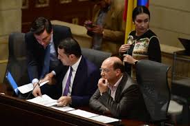 Congreso Hunde la Reforma Tributaria de Petro y Deja un Hueco en el Presupuesto