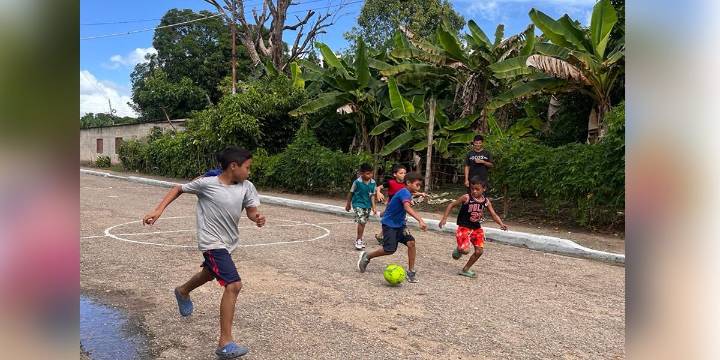 Niños disfrutaron de actividades recreativas en Pueblo Nuevo