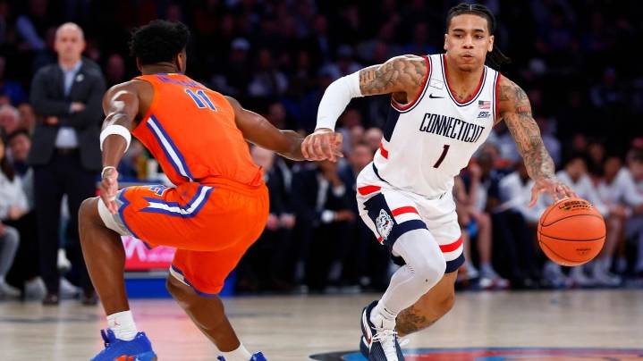 Ball scores 19 points as No. 5 UConn beats No. 18 Florida 77