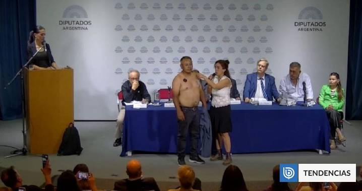 Escándalo en Argentina: el hombre "magnetizado" llevado al Congreso para desprestigiar a las vacunas